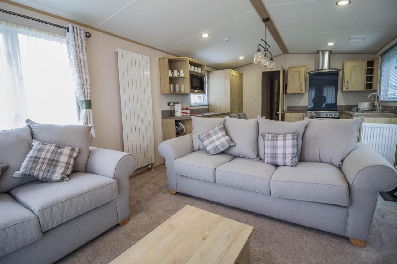 Hotel Beautiful 6 Berth Caravan With Decking At Southview Holiday Park Ref 33024O Skegness Exterior foto
