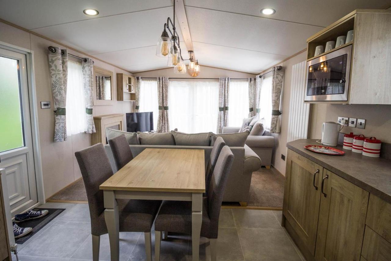 Hotel Beautiful 6 Berth Caravan With Decking At Southview Holiday Park Ref 33024O Skegness Exterior foto