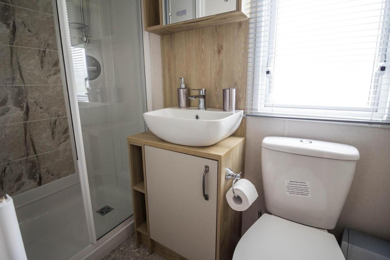 Hotel Beautiful 6 Berth Caravan With Decking At Southview Holiday Park Ref 33024O Skegness Exterior foto