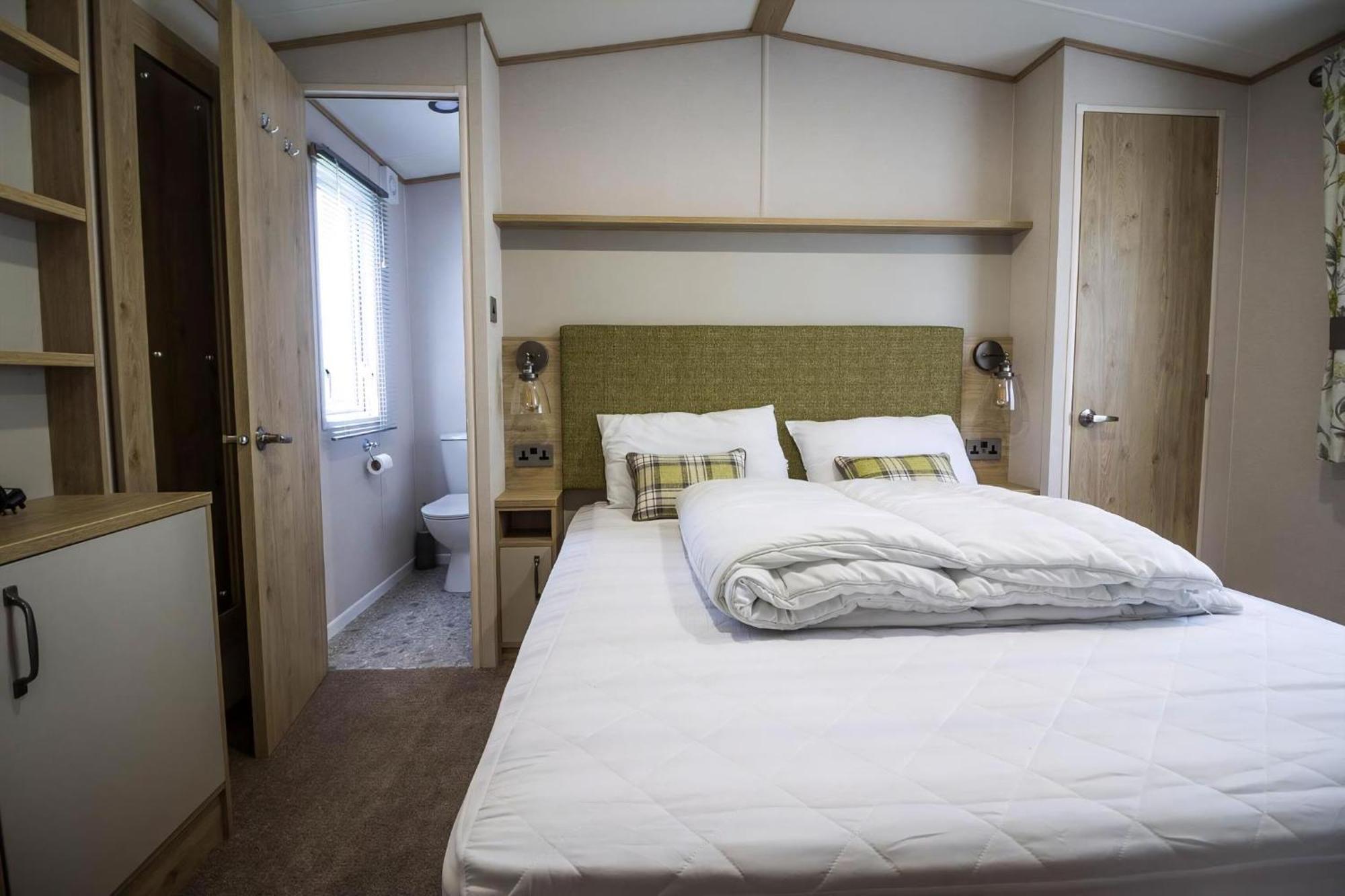 Hotel Beautiful 6 Berth Caravan With Decking At Southview Holiday Park Ref 33024O Skegness Exterior foto