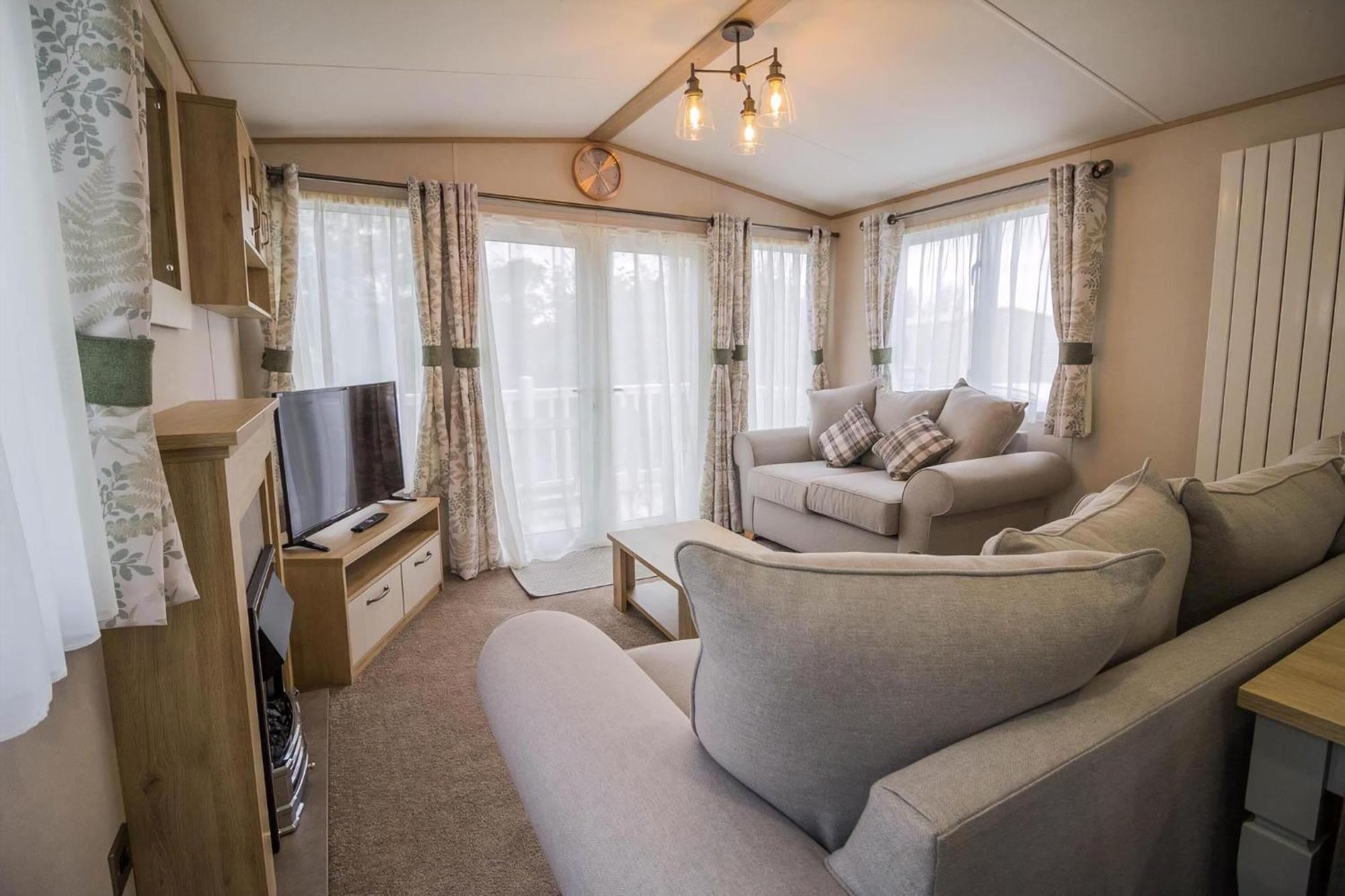 Hotel Beautiful 6 Berth Caravan With Decking At Southview Holiday Park Ref 33024O Skegness Exterior foto